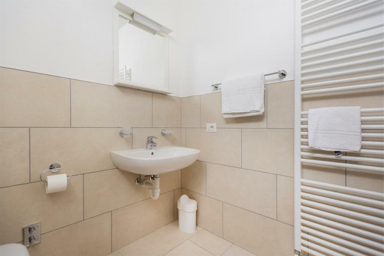 Residenza Picalof Apartment Torbole Sul Garda Exterior foto